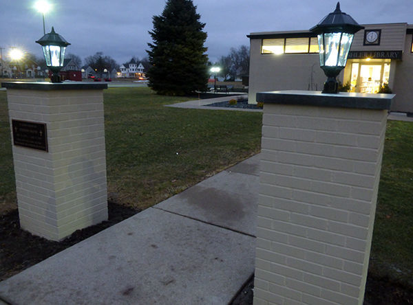 Memorial lights